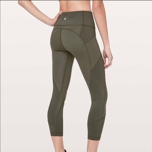 Lulu Lemon All The Right Places 23”